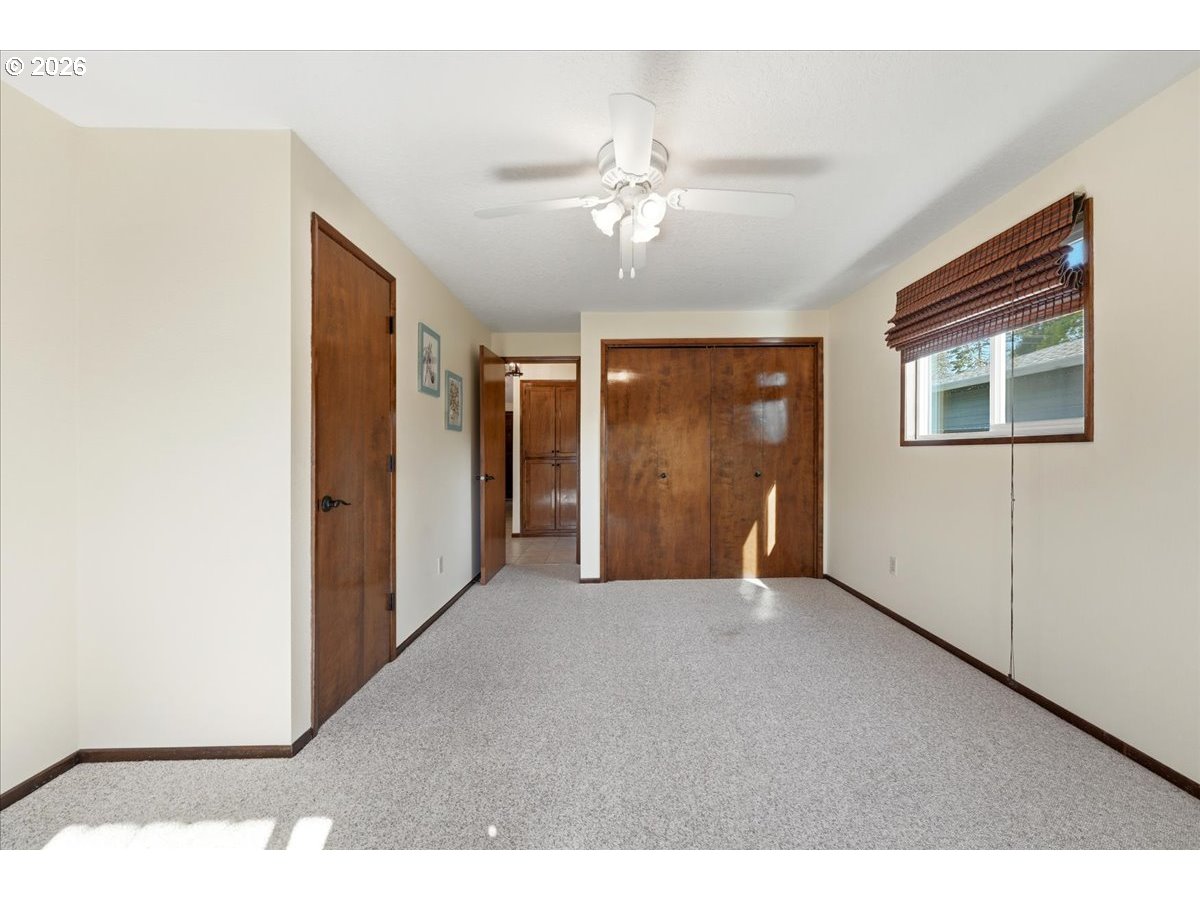 4094 5th Street Hubbard, OR 97032 - Photo 23 of 47