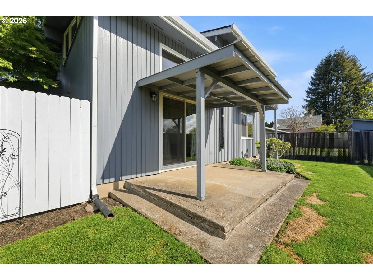 4094 5th Street Hubbard, OR 97032 - Photo 39 of 47