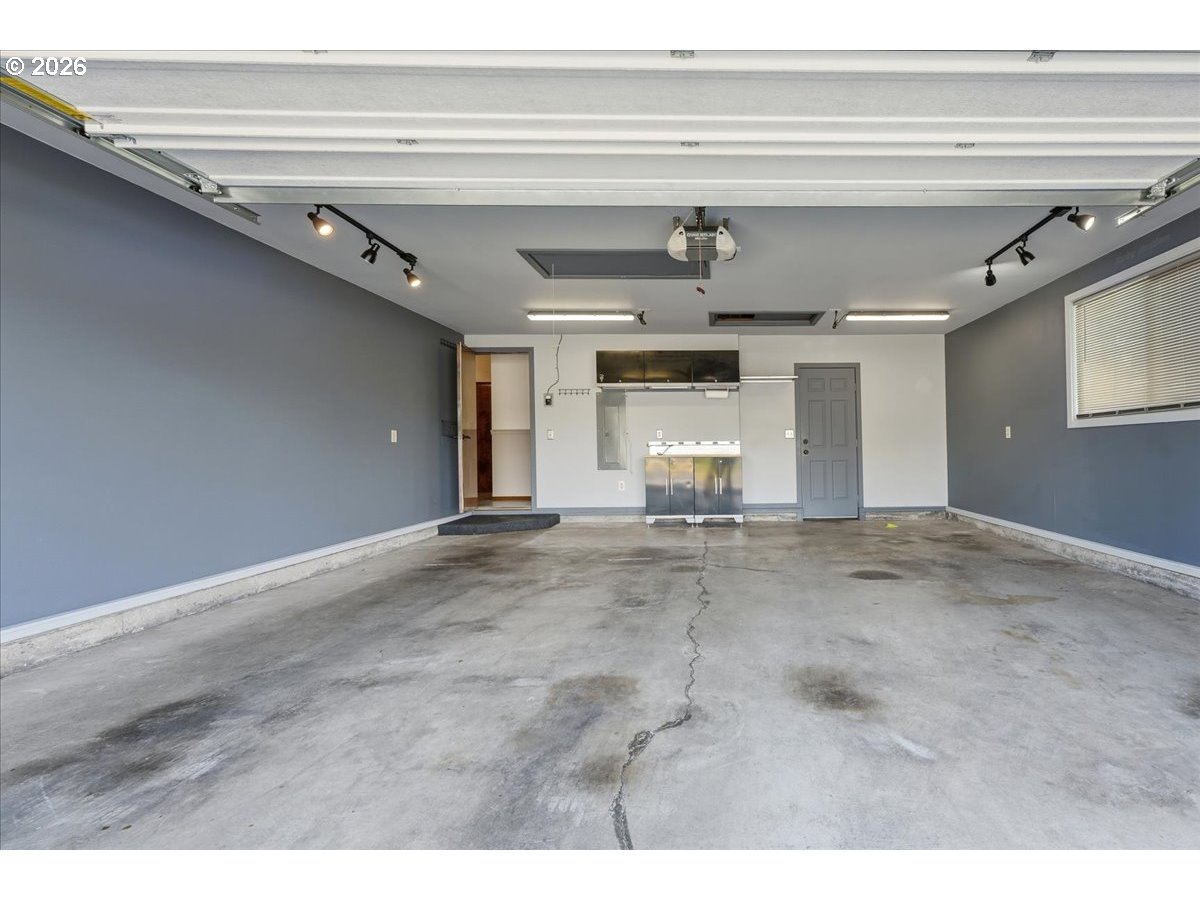 4094 5th Street Hubbard, OR 97032 - Photo 40 of 47