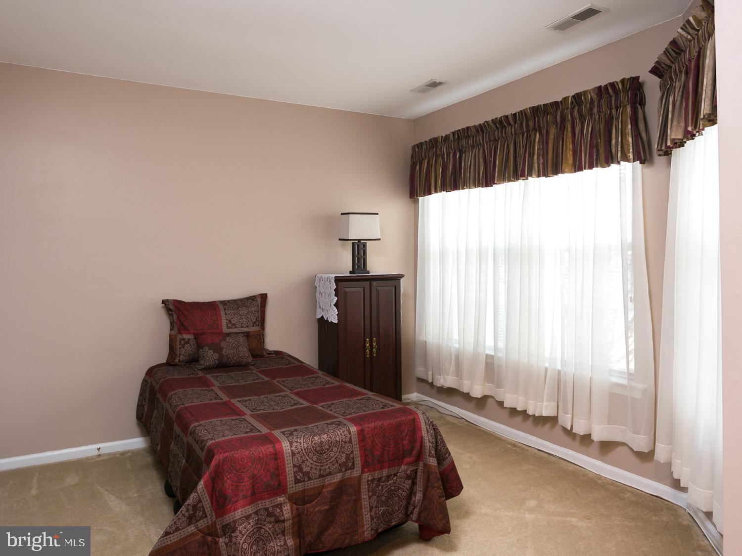 21 Brecht Road Hamilton, NJ 08690 - Photo 6 of 31