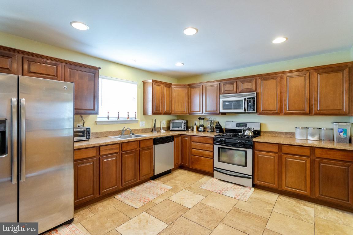 108 Queensberry Road Baltimore, MD 21237 - Photo 13 of 40 Gallery Image 13