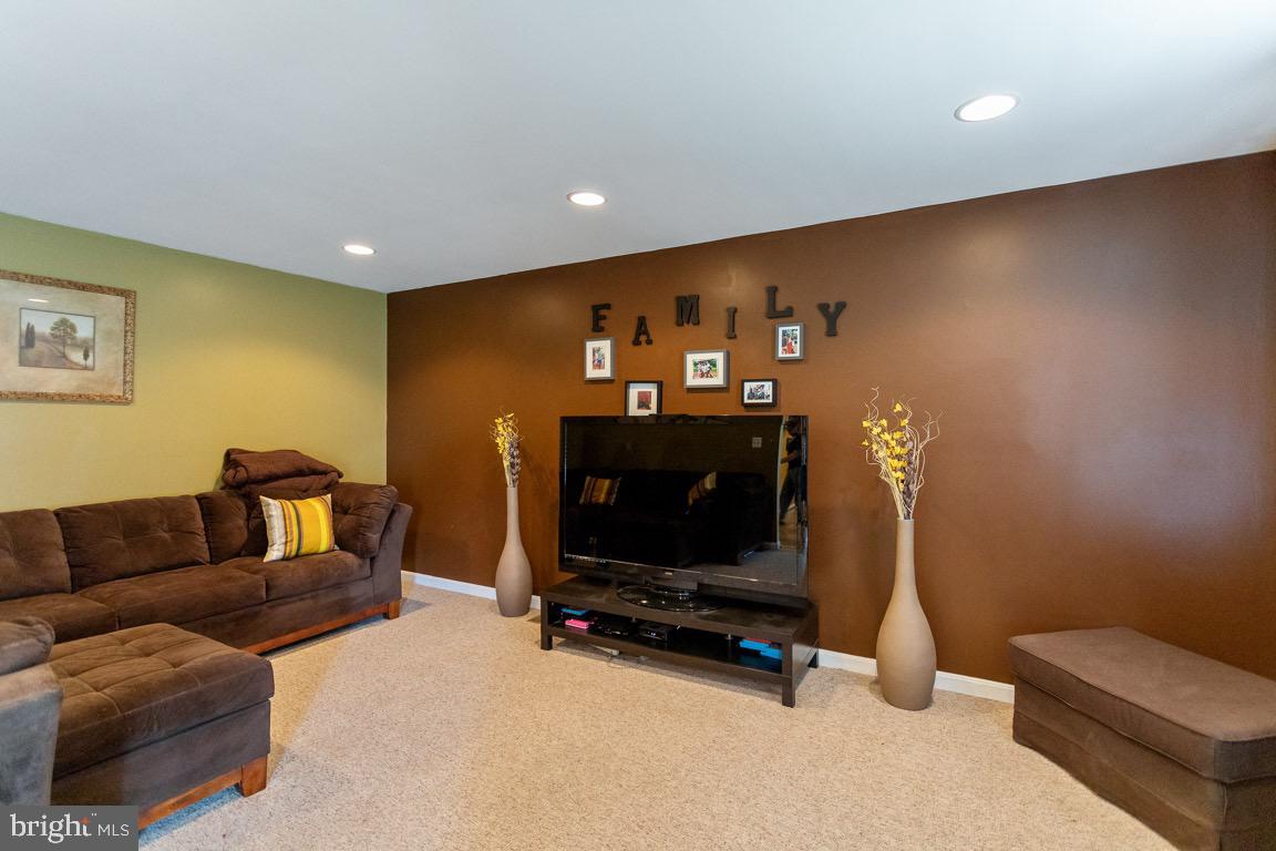 108 Queensberry Road Baltimore, MD 21237 - Photo 16 of 40 Gallery Image 16