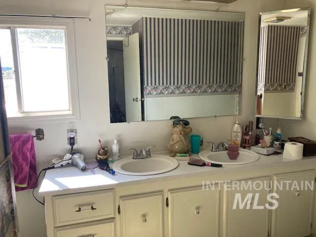 $335,000 | 5517 Highway 95 Spur, Ontario, OR 97914