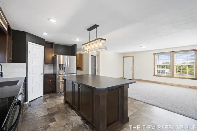 $750,000 | 2859 125th Avenue, Allegan, MI 49010