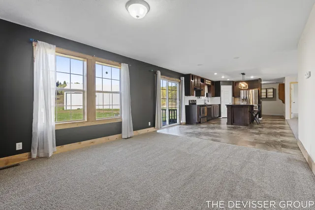 $750,000 | 2859 125th Avenue, Allegan, MI 49010