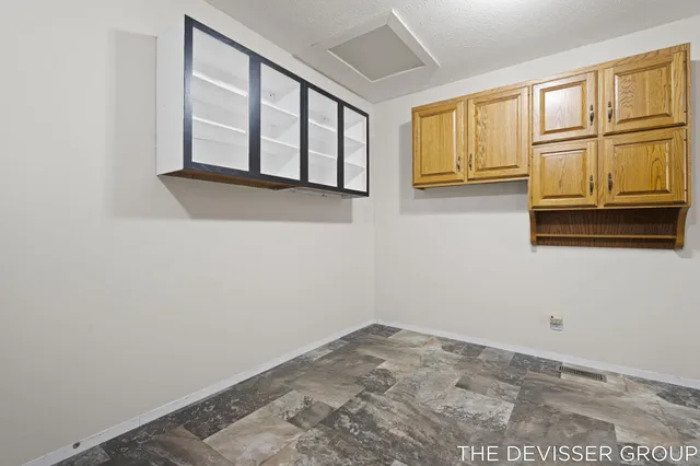 $750,000 | 2859 125th Avenue, Allegan, MI 49010