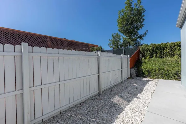 a view of a pathway of a yard