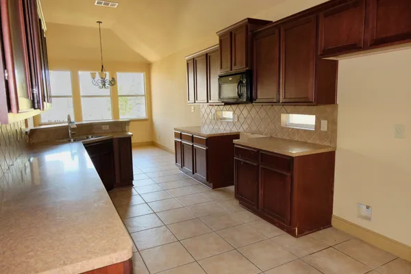 $325,000 | 109 Primrose Lane, Marble Falls, TX 78654