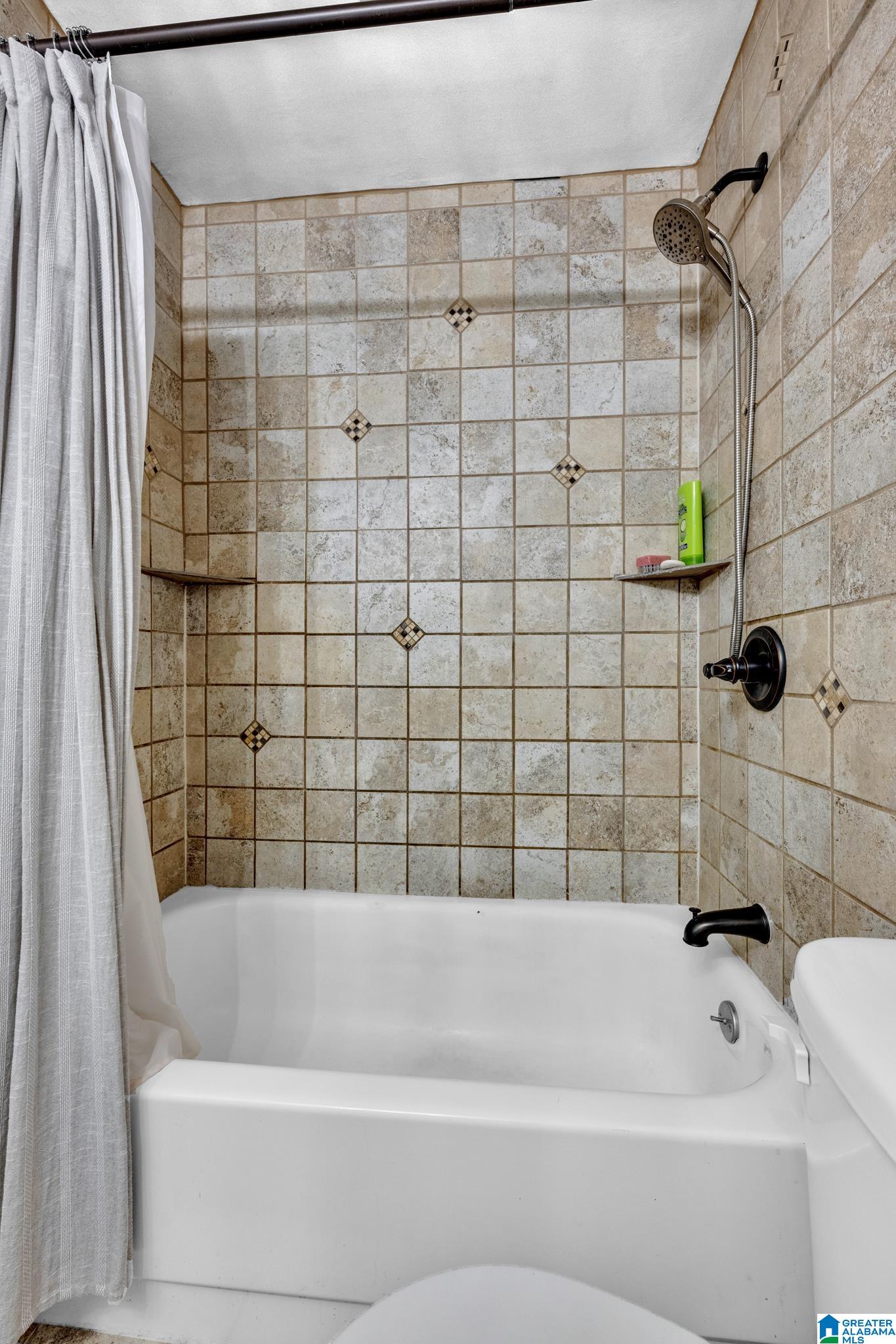3350 Altamont Road South, Unit E19 Birmingham, AL 35205 - Photo 8 of 22