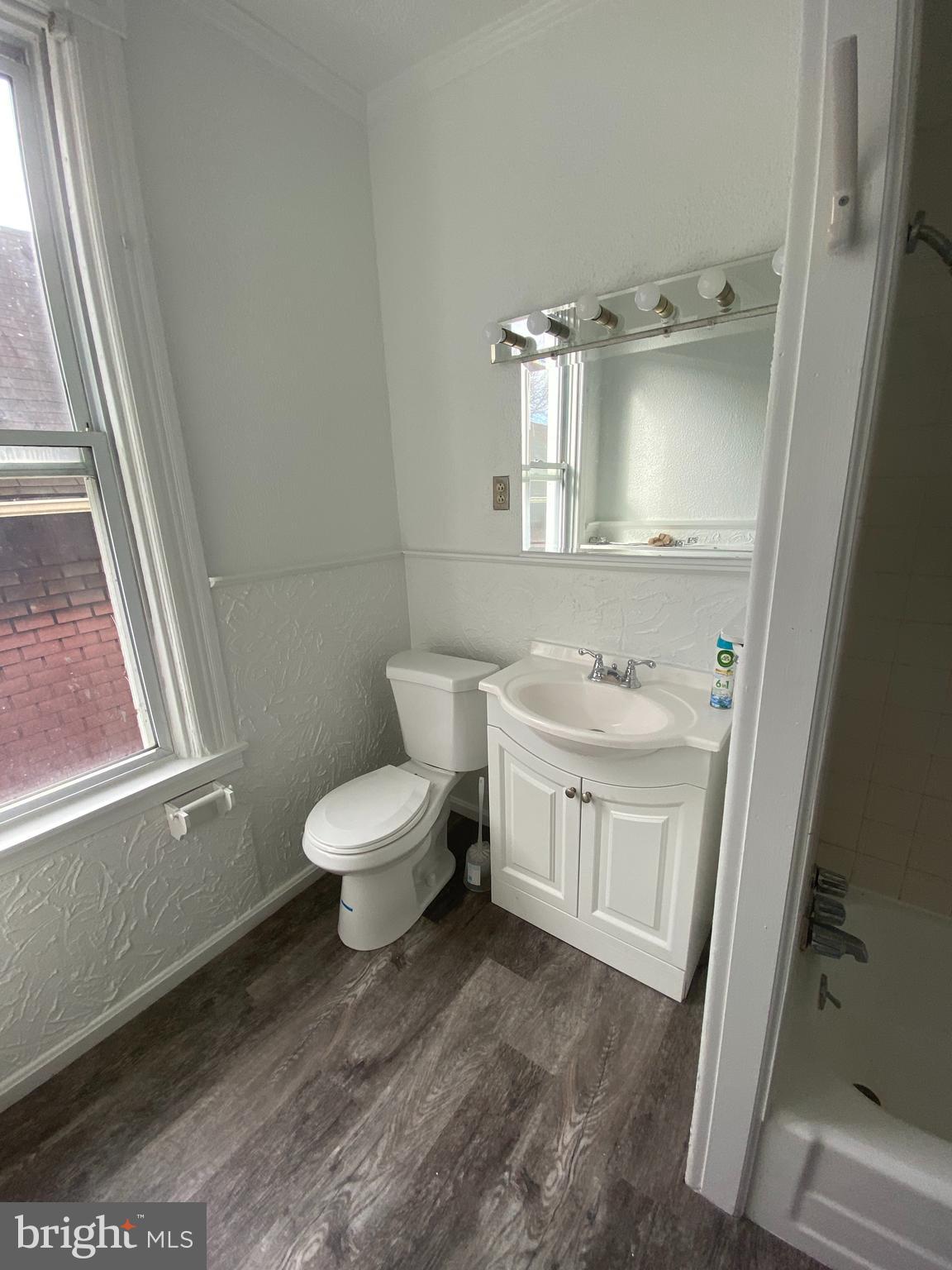 4021 Falls Road Baltimore, MD 21211 - Photo 12 of 32 Gallery Image 12
