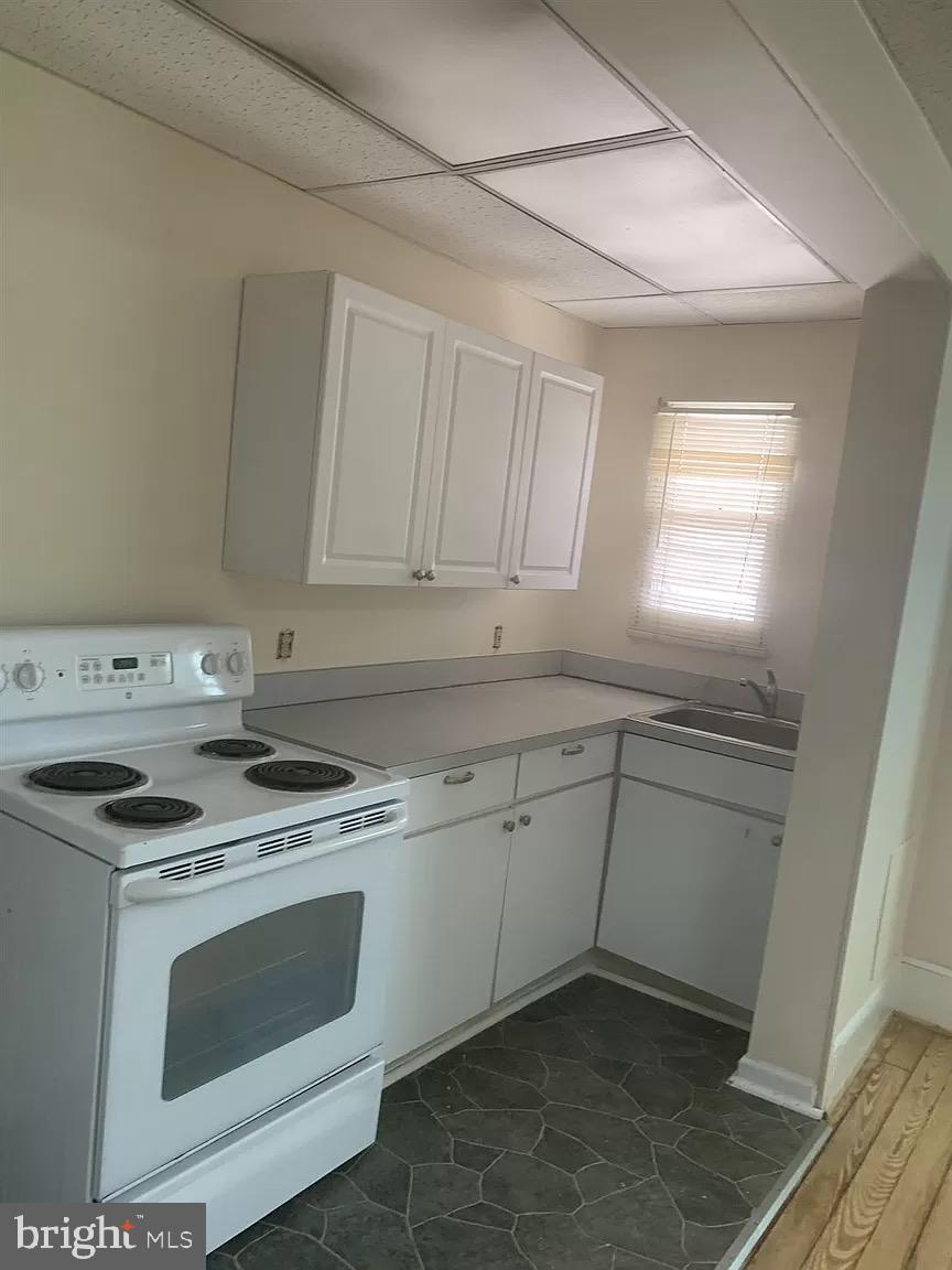 4021 Falls Road Baltimore, MD 21211 - Photo 30 of 32 Photo prior to tenant