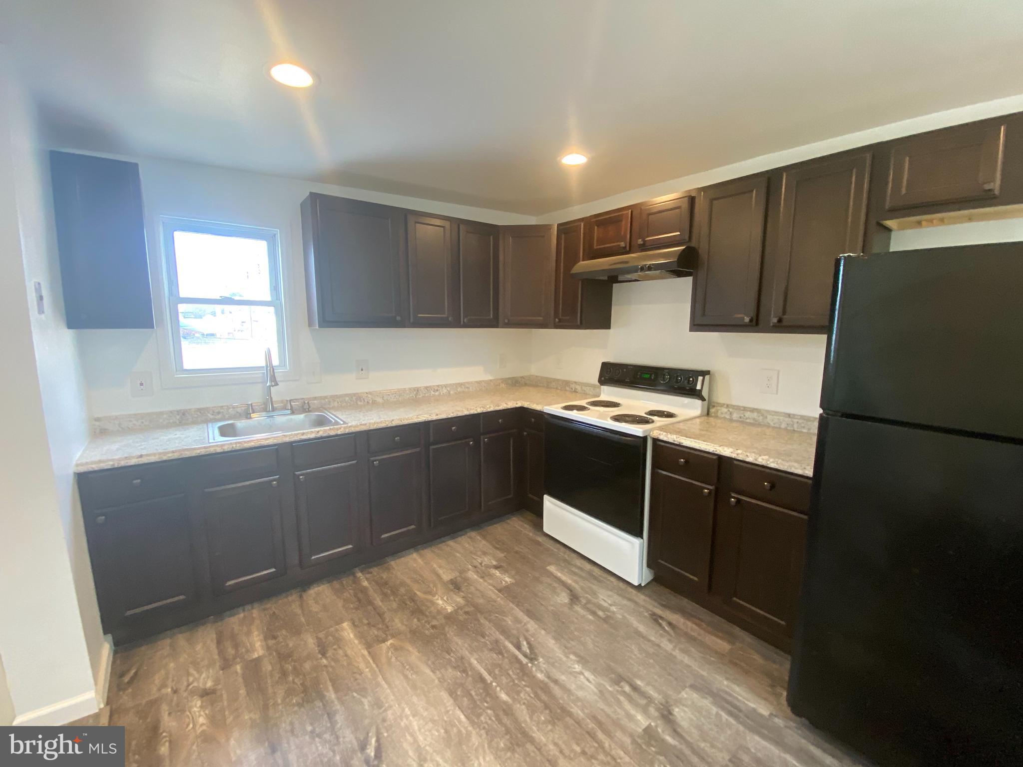 4021 Falls Road Baltimore, MD 21211 - Photo 7 of 32 Gallery Image 7