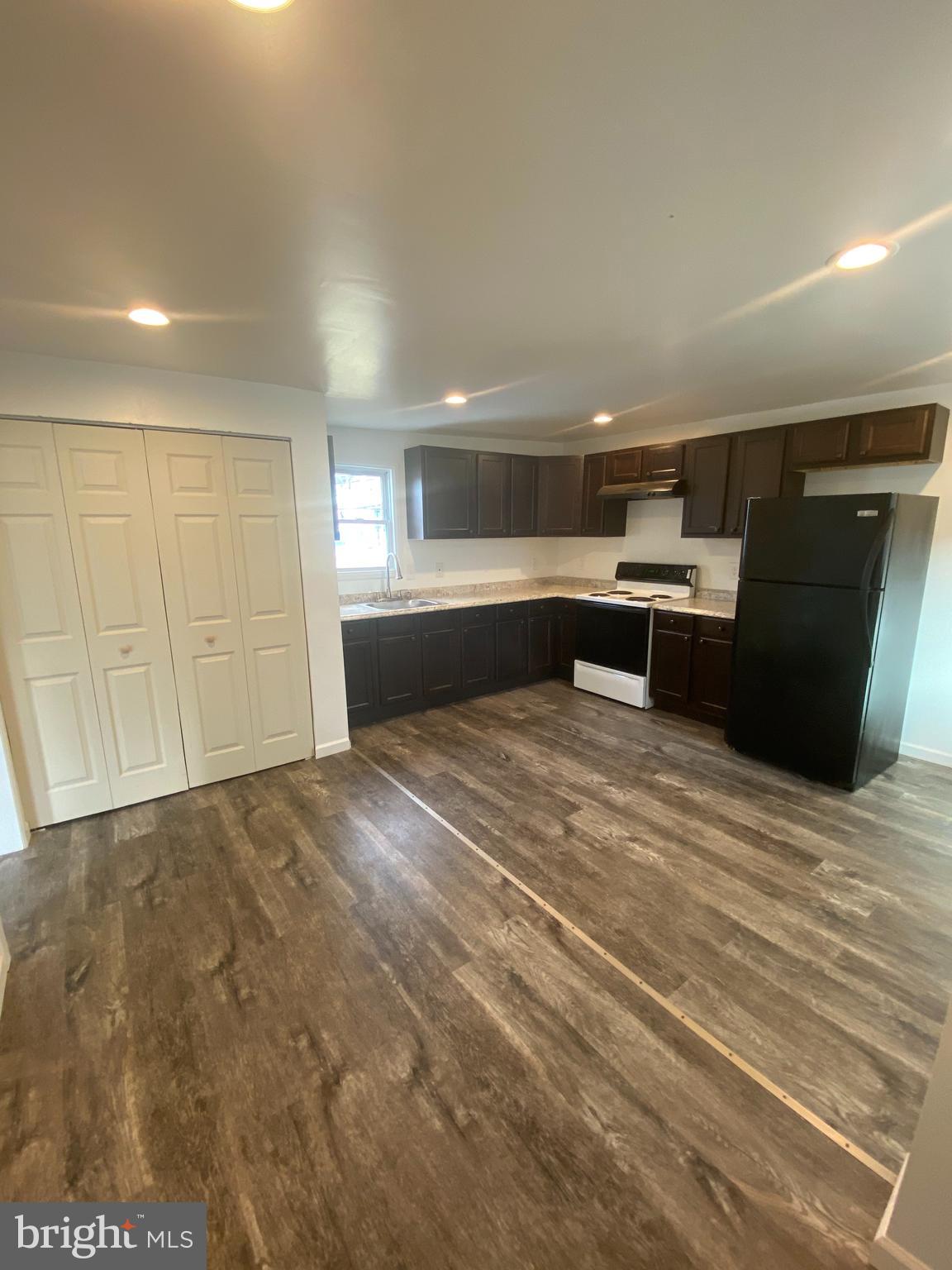 4021 Falls Road Baltimore, MD 21211 - Photo 8 of 32 Gallery Image 8