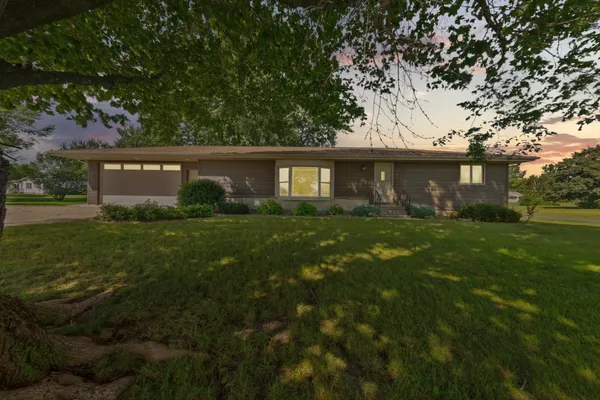 $325,000 | 508 Central Avenue South, Geneva, MN 56035