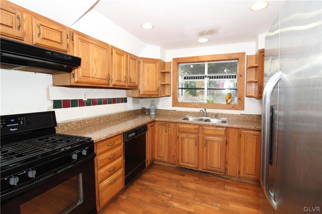 940 Berger Road Easton, PA 18042 - Photo 3 of 19 Gallery Image 3