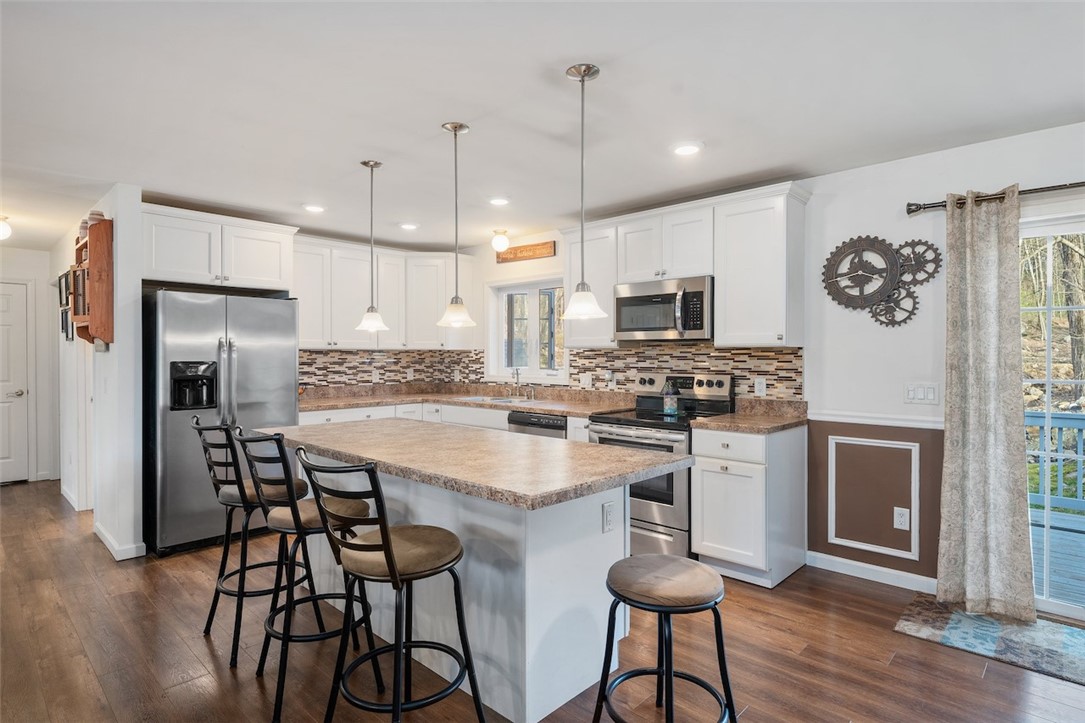 46 Reservoir Road Burrillville, RI 02859 - Photo 11 of 39 Gallery Image 11