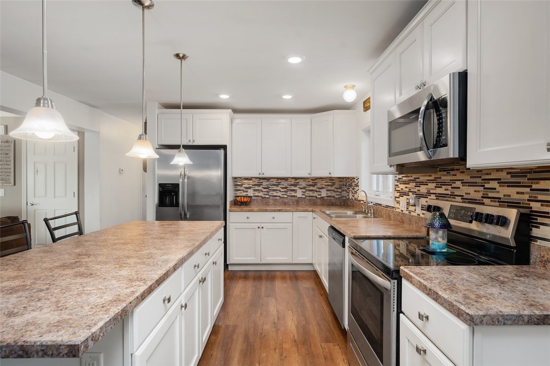 46 Reservoir Road Burrillville, RI 02859 - Photo 12 of 39 Gallery Image 12