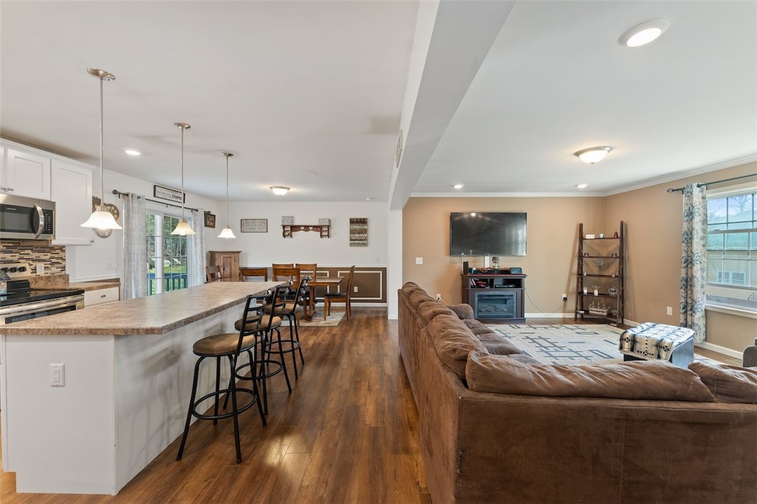 46 Reservoir Road Burrillville, RI 02859 - Photo 9 of 39 Gallery Image 9