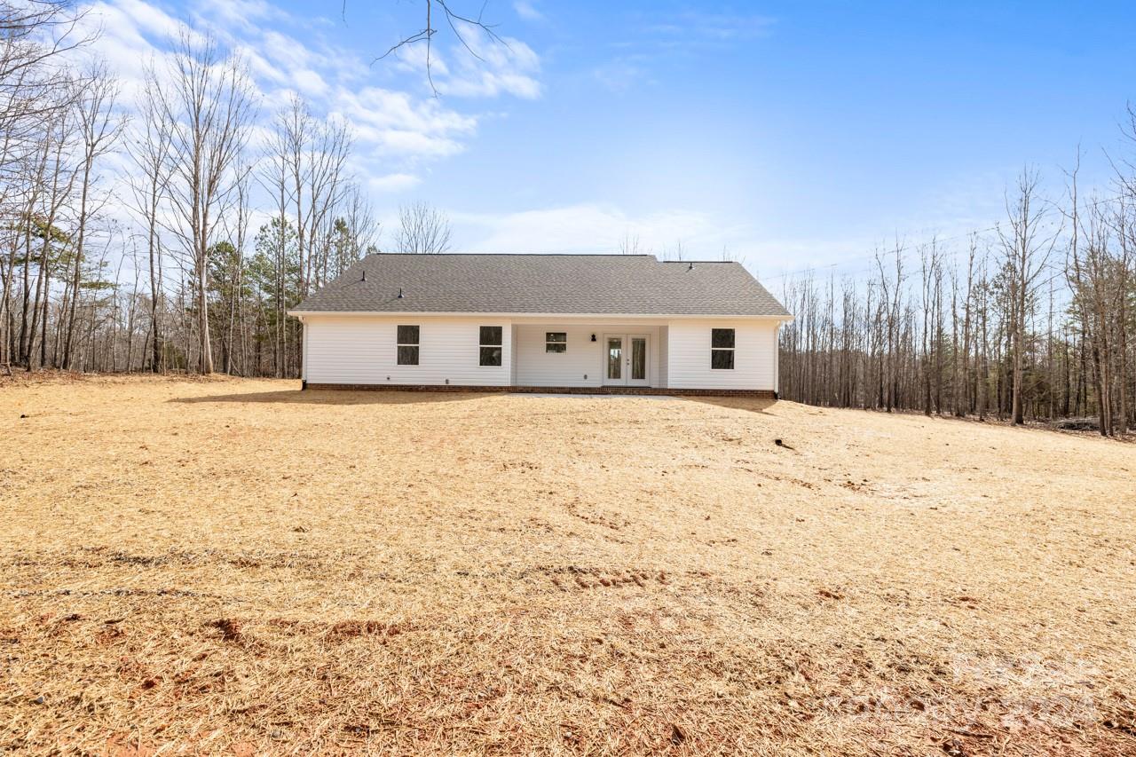 935 Sellerstown Road Cherryville, NC 28021 - Photo 3 of 40 Gallery Image 3