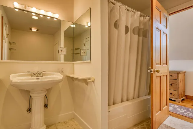 $499,000 | 51 Main Street, Unit A, Stonington, ME 04681