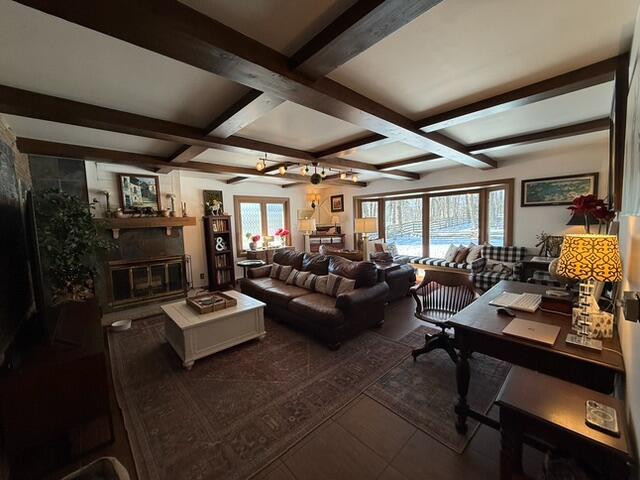 928 North 40th Street Manitowoc, WI 54220 - Photo 6 of 45 IMG_2408