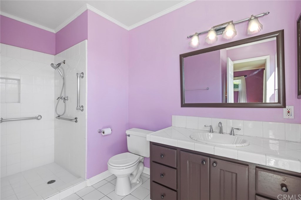 1833 Highland Drive Newport Beach, CA 92660 - Photo 15 of 22