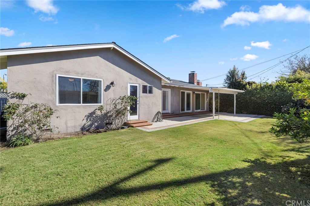 1833 Highland Drive Newport Beach, CA 92660 - Photo 17 of 22