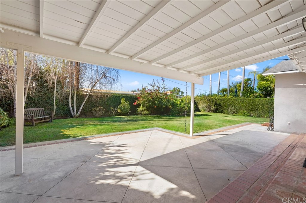 1833 Highland Drive Newport Beach, CA 92660 - Photo 19 of 22