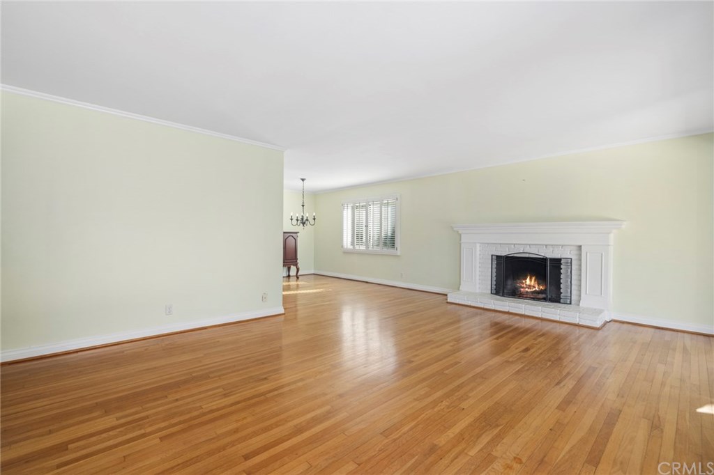 1833 Highland Drive Newport Beach, CA 92660 - Photo 6 of 22