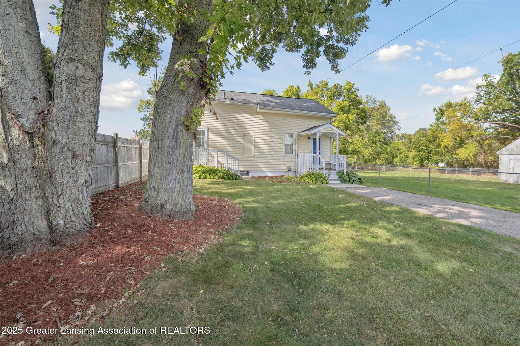 3429 Northdale Road Lansing, MI 48906 - Photo 38 of 40 02-3429-Northdale-Rd-Lansing-MI-48906-Wi