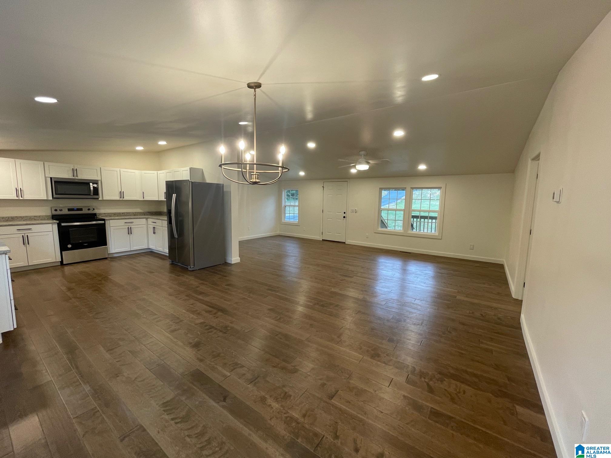221 Valley Drive Attalla, AL 35954 - Photo 7 of 16
