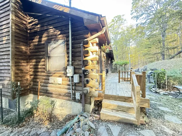 a view of outdoor space