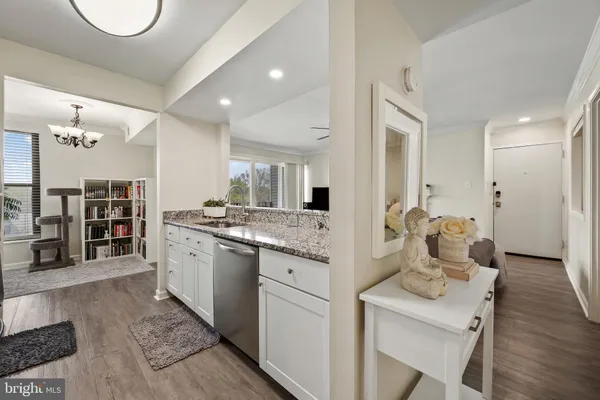 $165,000 | 112 Duvall Lane, Unit 302, Gaithersburg, MD 20877