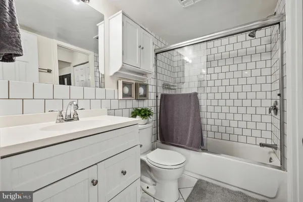 $165,000 | 112 Duvall Lane, Unit 302, Gaithersburg, MD 20877