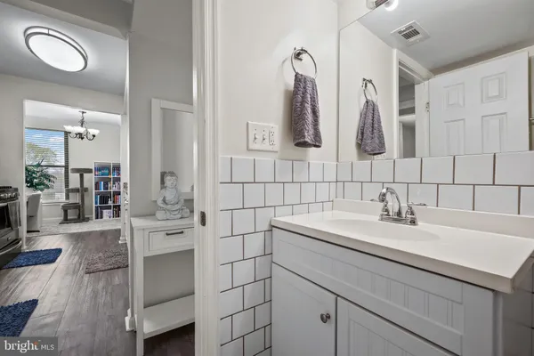 $165,000 | 112 Duvall Lane, Unit 302, Gaithersburg, MD 20877