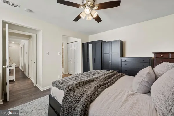 $165,000 | 112 Duvall Lane, Unit 302, Gaithersburg, MD 20877
