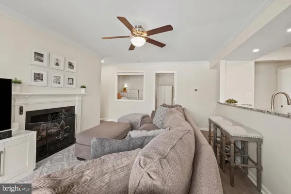 $165,000 | 112 Duvall Lane, Unit 302, Gaithersburg, MD 20877