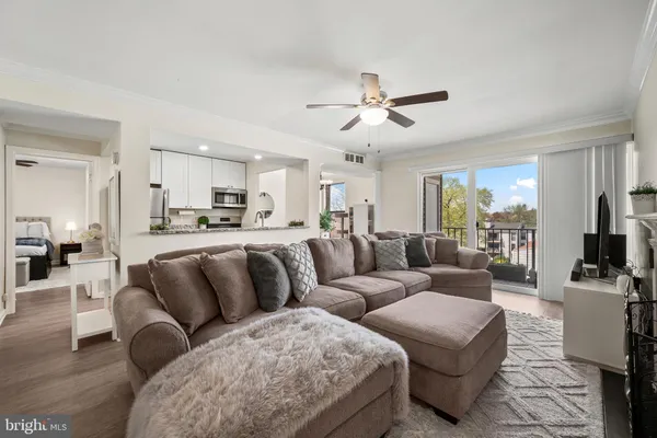 $165,000 | 112 Duvall Lane, Unit 302, Gaithersburg, MD 20877