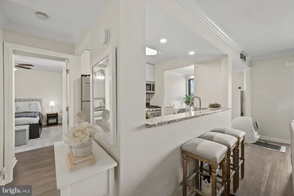 $165,000 | 112 Duvall Lane, Unit 302, Gaithersburg, MD 20877