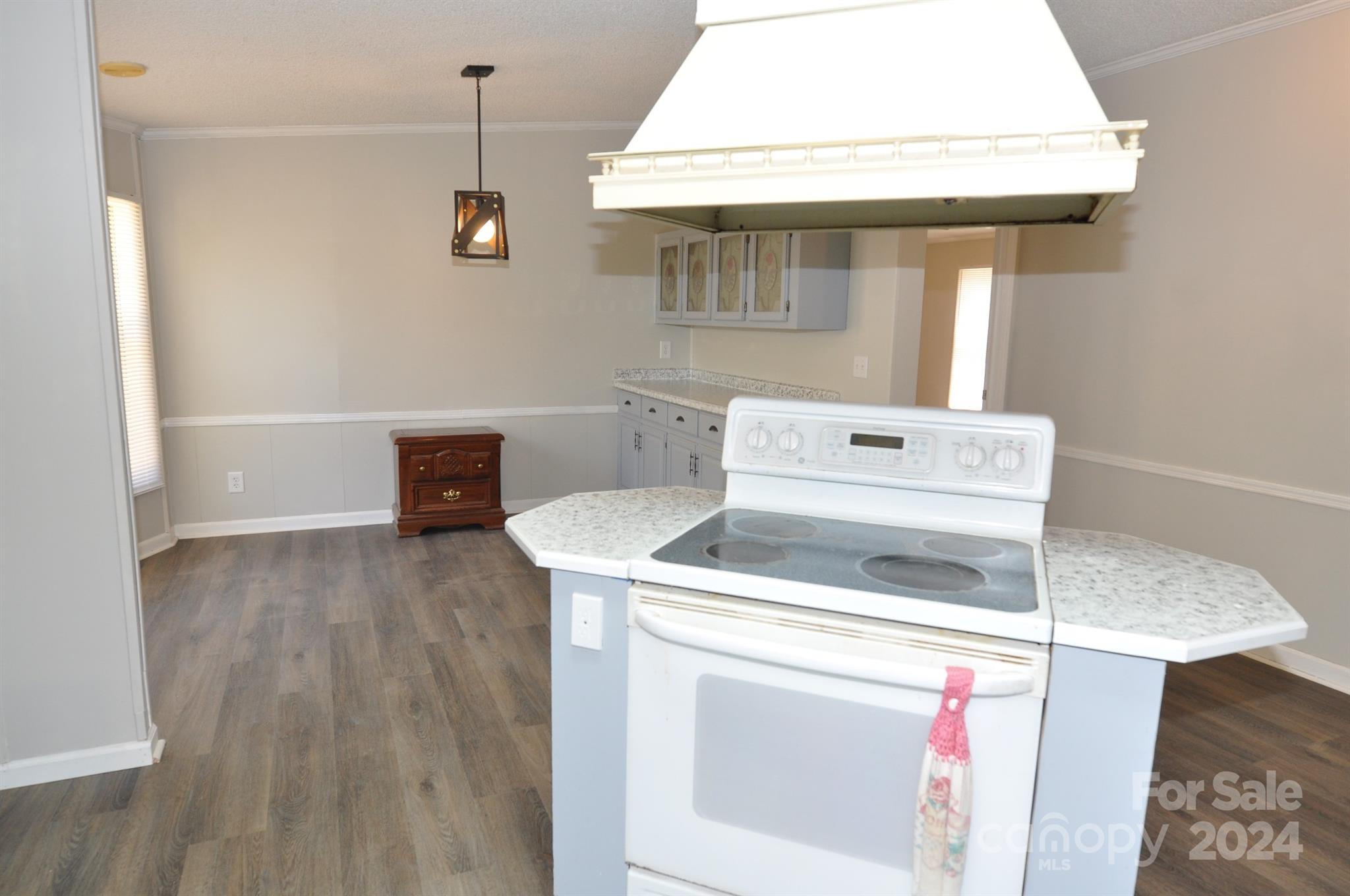 1646 Madison Road, Unit 22 Chester, SC 29706 - Photo 5 of 24 a utility room with washer and dryer