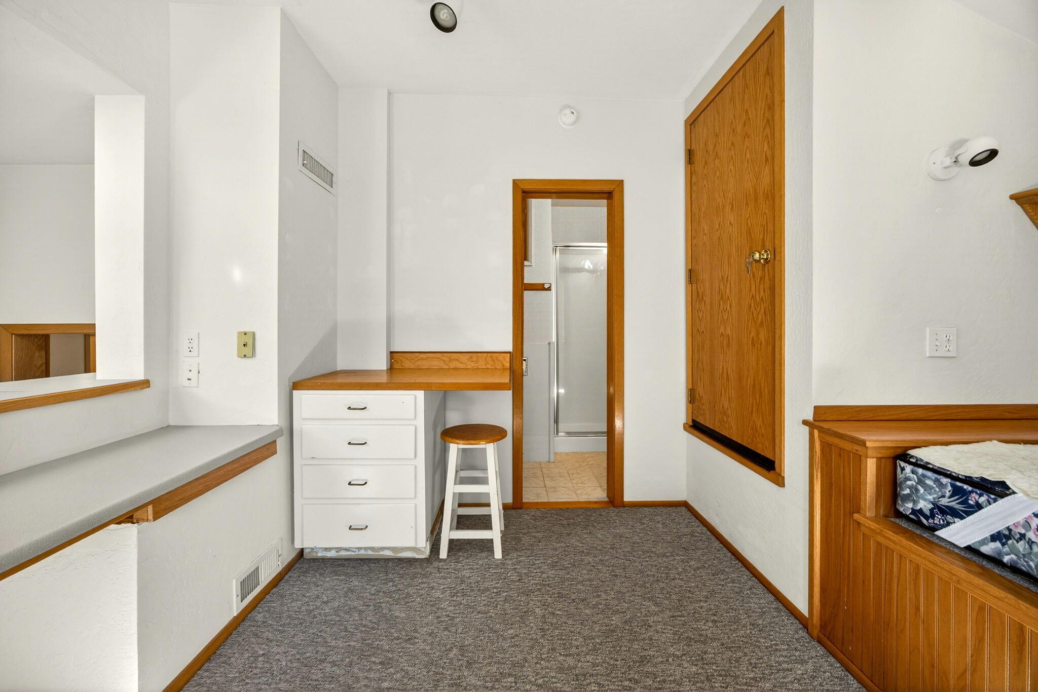 1800 Peachey Road Ashland, OR 97520 - Photo 34 of 83 ApxPR00040
