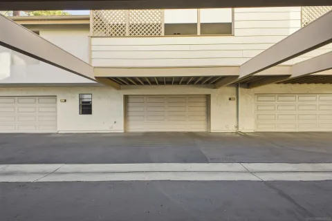 $725,000 | 4595 Chateau Drive, San Diego, CA 92117