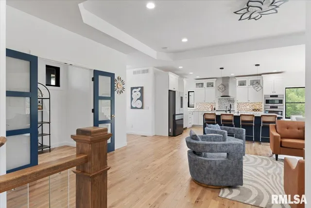 $3,800 | 6817 Timber Court, Bettendorf, IA 52722