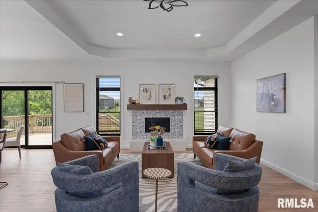 $3,800 | 6817 Timber Court, Bettendorf, IA 52722