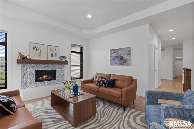 $3,800 | 6817 Timber Court, Bettendorf, IA 52722