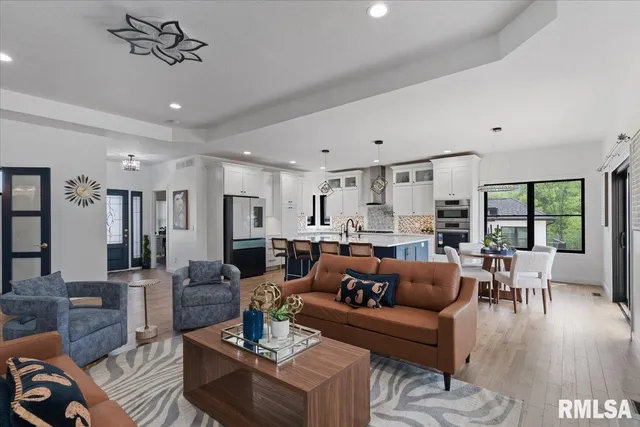 $3,800 | 6817 Timber Court, Bettendorf, IA 52722