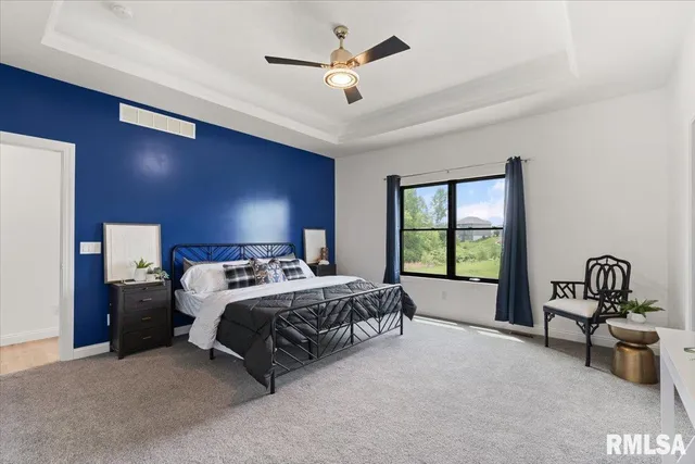 $3,800 | 6817 Timber Court, Bettendorf, IA 52722