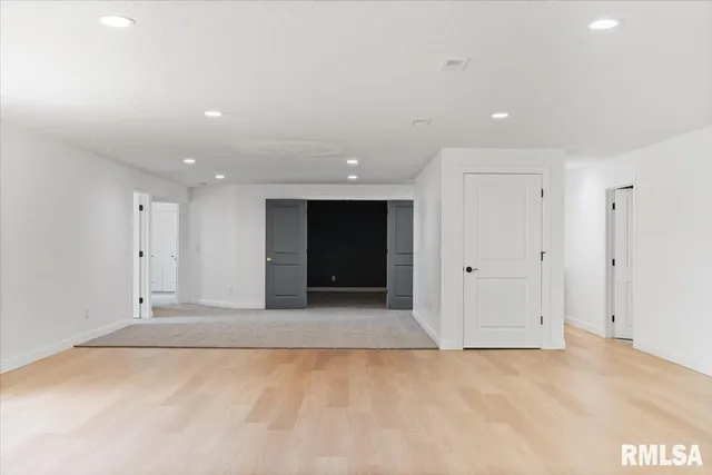 $3,800 | 6817 Timber Court, Bettendorf, IA 52722