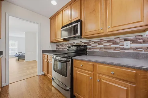 $430,000 | 910 Park Knoll Court Northeast, Lawrenceville, GA 30043