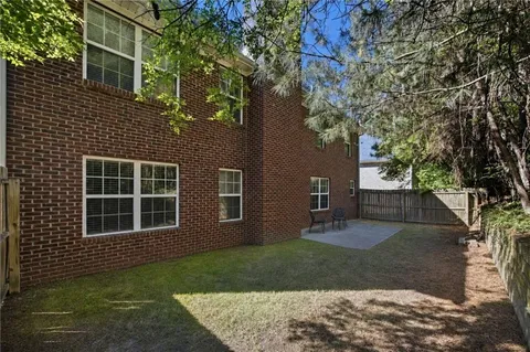 $430,000 | 910 Park Knoll Court Northeast, Lawrenceville, GA 30043
